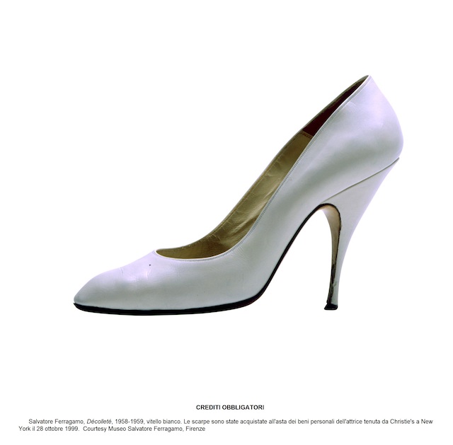 merry-marilyn-is-the-exhibition-07_Salvatore_Ferragamo,_Décolleté,_1958-1959_Appartenute_a_Marilyn_Monroe_IMG590_Courtesy_Museo_Salvatore_Ferragamo,_Firenze_con_DIDA.jpg