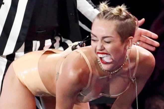 miley-cyrus-miley-cyrus223232.jpg