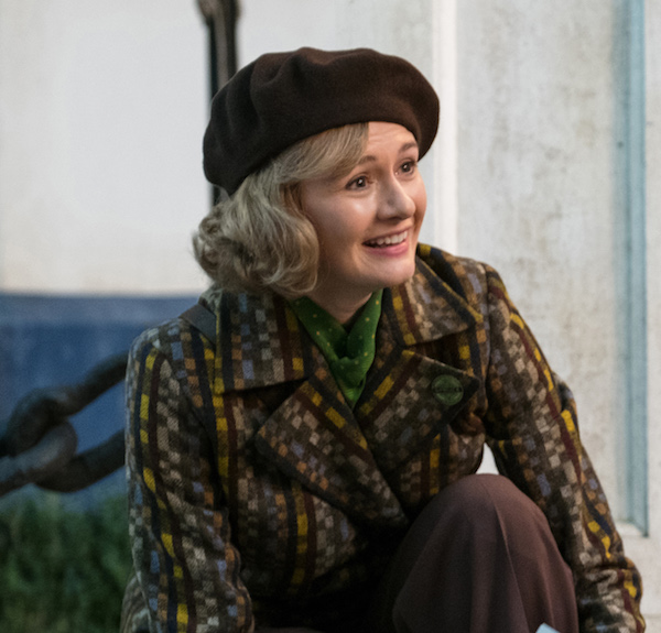 movie-mary-poppins-returns-MPR-07567CRsm.jpg