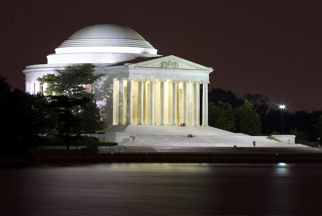 washington.-city's-rate-of-technology-to-wealth-Jefferson_Memorial_at_Night_courtesy_of_washington.org.jpg
