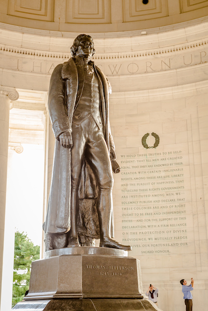 washington.-city's-rate-of-technology-to-wealth-Thomas_Jefferson_statue_in_the_Jefferson_Memorial_courtesy_of_washington.org.JPG