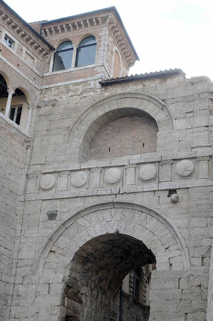 perugia--city-of-italy-01.jpg