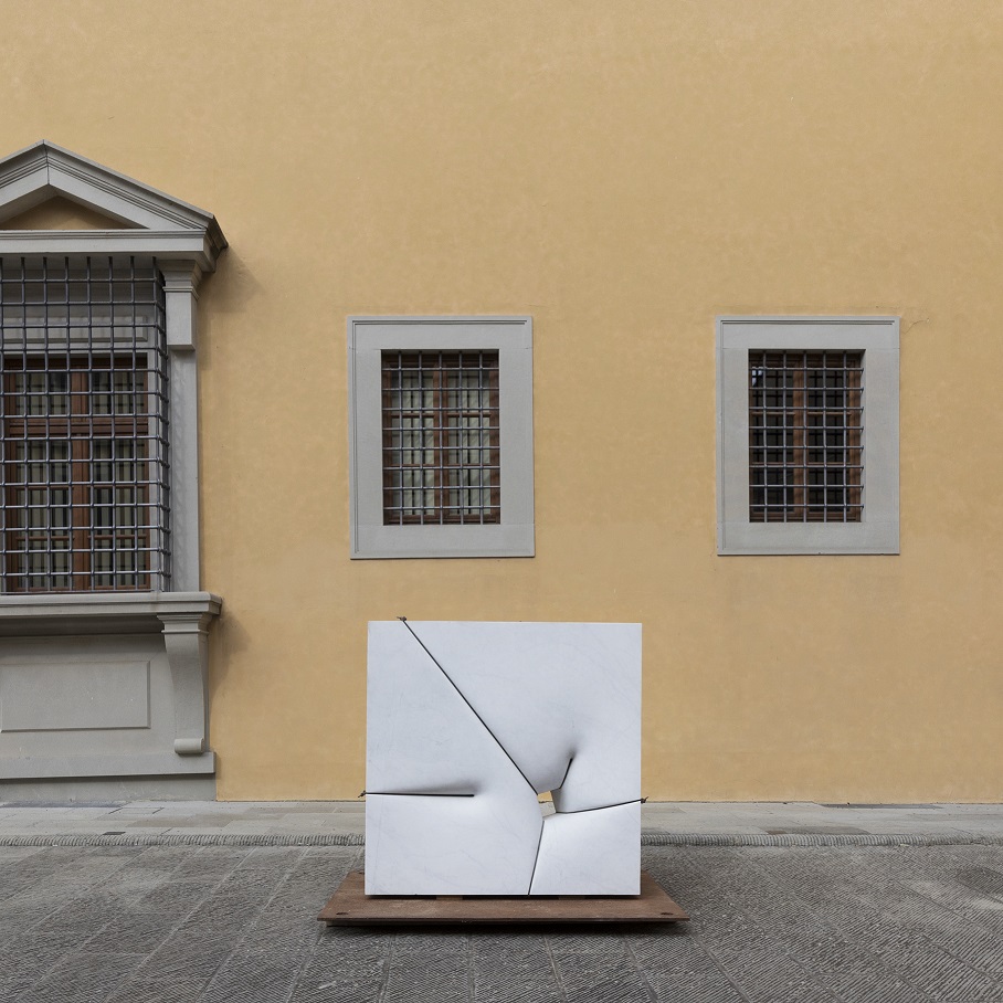 san-miniato--tuscany--italy-Mikayel_Ohanjanyan_-_Materialità_dell'invisibile.jpg