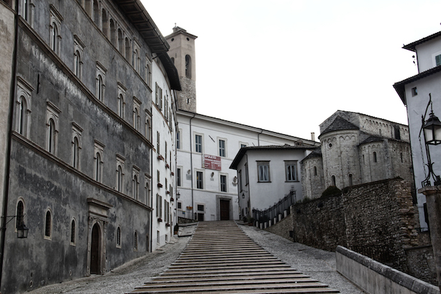 spoleto-city-of-italy-palazzo_arroni_ok.jpg