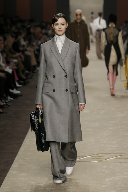 milano-fashion-week--fendi-by-karl-lagerfeld-06_FENDI__WOMEN_FW_19_20.JPG