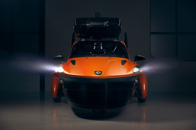 geneva-international-motorshow-2019-Flying_Car_PAL-V_Liberty_Pioneer_9.jpg