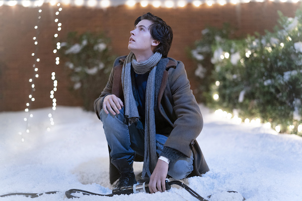 movie-five-feet-apart-five-feet-apart-FFA_01668_R2_rgb.jpg