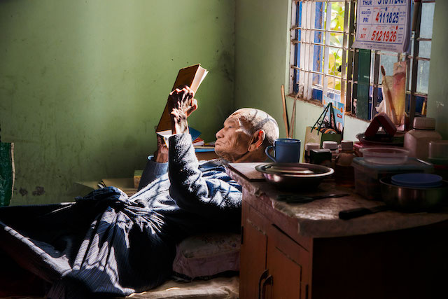 steve-mccurry--reading-is-an-exhibition-with-photos-of-over-forty-years-of-career-Foto-2.jpeg
