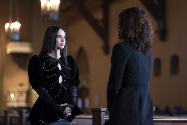 tv-series-pretty-little-liars--the-perfectionists-Pretty_Little_Liars:_The_Perfectionists6.jpg