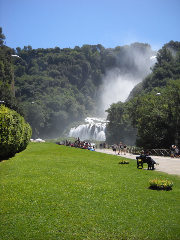 marmore-falls-marmore_falls_italy15.JPG