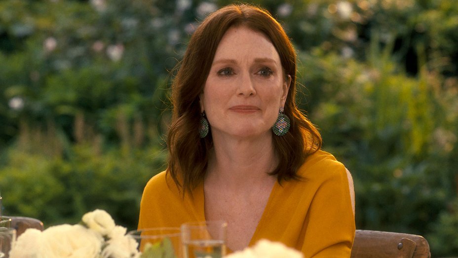 movie-after-the-wedding-_Michelle_Williams,_Julianne_Moore22.jpg