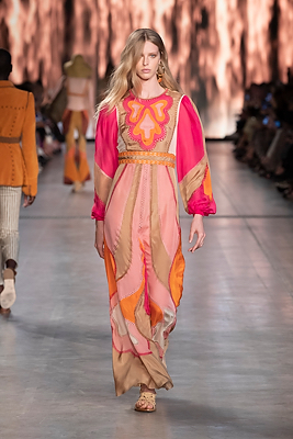 milan-fashion-week--alberta-ferretti-spring-summer-2020-collection-Milan_Fashion_Week:_Alberta_Ferretti_spring_summer_2020_collection26.jpg