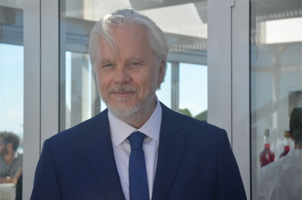 venice-film-festival-2019---movie-45-seconds-of-laughter-by-tim-robbins-Venice_Film_Festival_2019_-_Movie_45_Seconds_of_Laughter_by_Tim_Robbins11.jpg