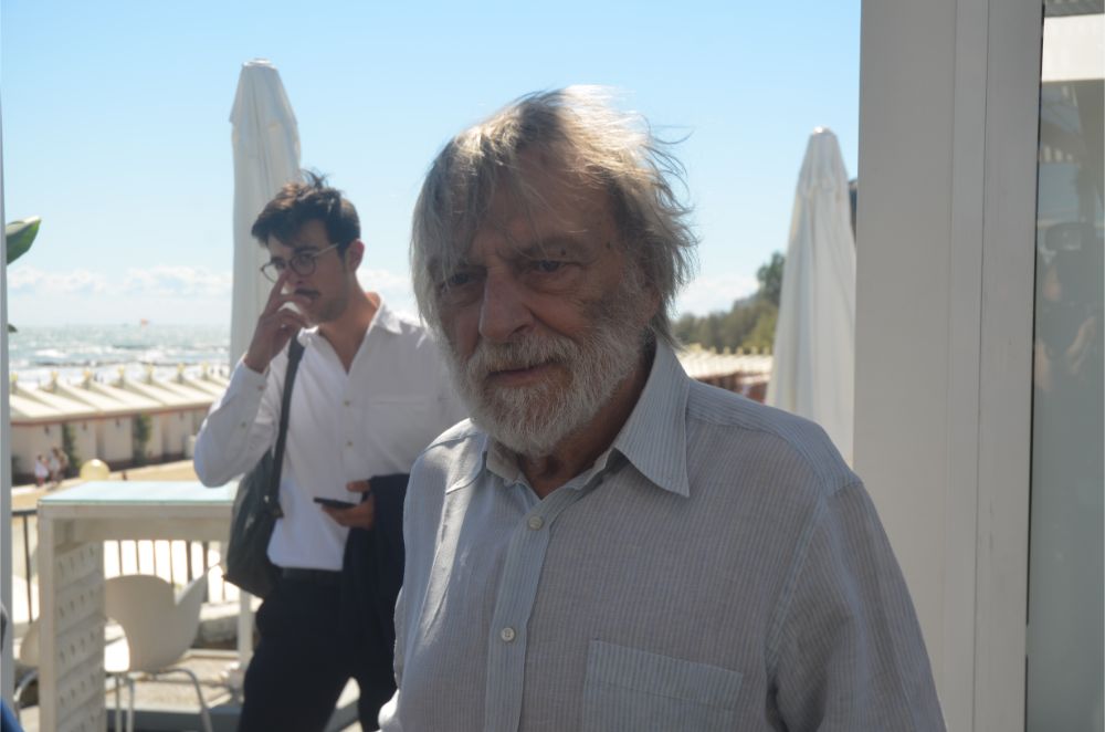 venice-film-festival-2019---movie-beyond-the-beach-–-the-hell-and-the-hope-Venice_Film_Festival_2019_-_Movie_Beyond_the_Beach_–_The_Hell_and_the_Hope14.jpg