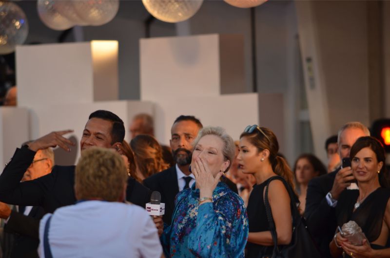 venice-film-festival-2019---red-carpet-the-laundromat-by-steven-sodeberg-with-meryl-streep-Venice_Film_Festival_2019_-_The_Laundromat_by_Steven_Sodeberg_with_Meryl_Streep_(1).jpg