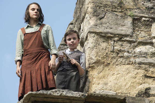 tv-series-his-dark-materials-HIS_DARK_MATERIAL_S1_EP1_(1).jpg
