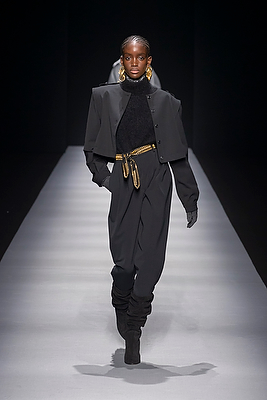 milan-fashion-week--alberta-ferretti-autumn-winter-2021-collection-Milan_Fashion_Week:_Alberta_Ferretti_autumn_winter_2021_collection23.jpg