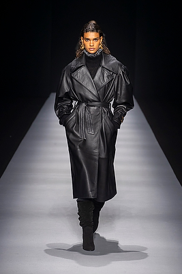 milan-fashion-week--alberta-ferretti-autumn-winter-2021-collection-Milan_Fashion_Week:_Alberta_Ferretti_autumn_winter_2021_collection30.jpg