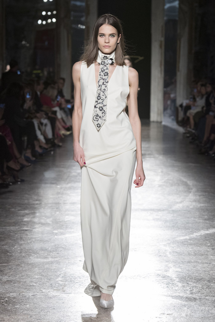 milan-fashion-week--genny-autumn-winter-2021-collection-Milan_Fashion_Week:_Genny_autumn_winter_2021_collection27.jpg