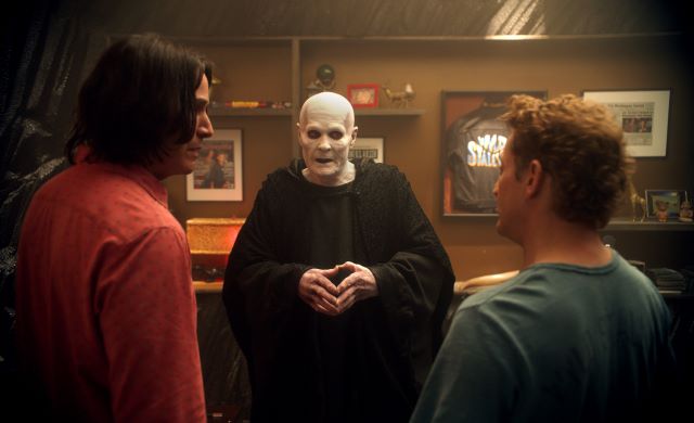 movie-bill-ted-face-the-music-_Bill_&_Ted_Face_the_Music_with_Keanu_Reeves_(2).jpg