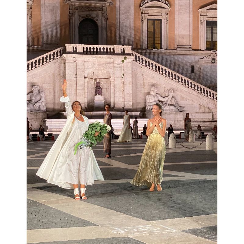 milan-fashion-week--laura-biagiotti-spring-summer-2021-collection-Laura_Biagiotti_SS21_finale_Lavinia_Biagiotti_Cigna_Eleonora_Abbagnato.jpg