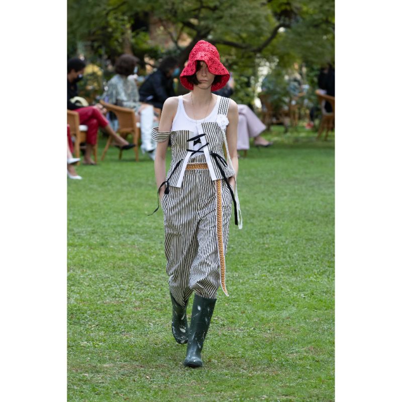 milan-fashion-week--philosophy-di-lorenzo-serafini-spring-summer-2021-collection-Milan_Fashion_Week_Philosophy_di_Lorenzo_Serafini_spring_summer_2021_collection_(20).jpg