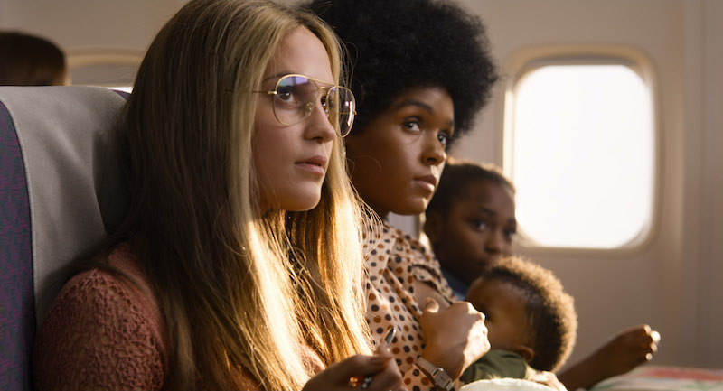 movie-the-glorias-Alicia_Vikander_and_Janelle_Monae_in_THE_GLORIAS__-_Courtesy_of_LD_Entertainmet_and_Roadside_Attractions_rgb.jpg