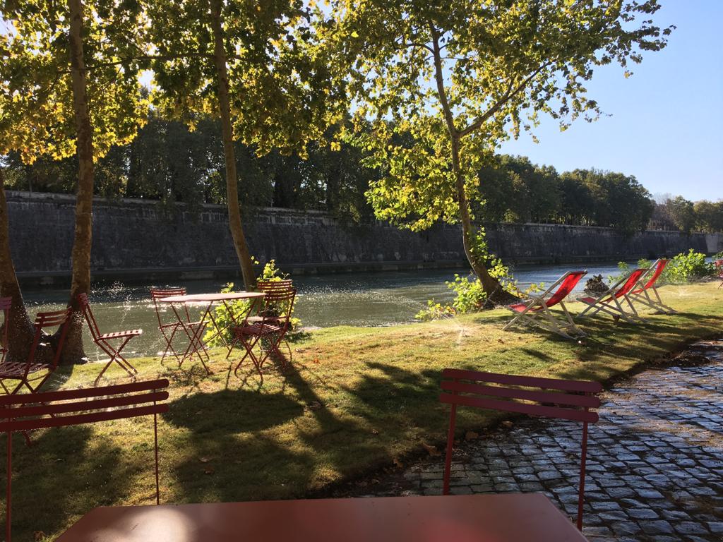 rome---piazza-tevere---images-Rome_-_'Piazza_Tevere'_-_images_(8).jpeg