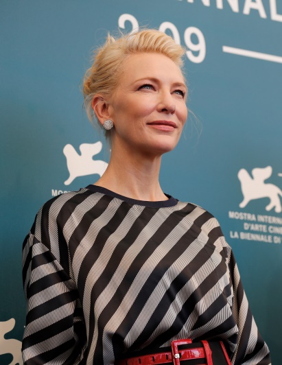 venice-film-festival-2020---images-festival-del-cinema-di-venezia-2020---immagini-58458-PHOTOCALL_-_VENEZIA77_jury_-_Cate_Blanchett__3___Credits_La_Biennale_di_Venezia_-_Foto_ASAC__photo_by_Jacopo_Salvi_.jpg