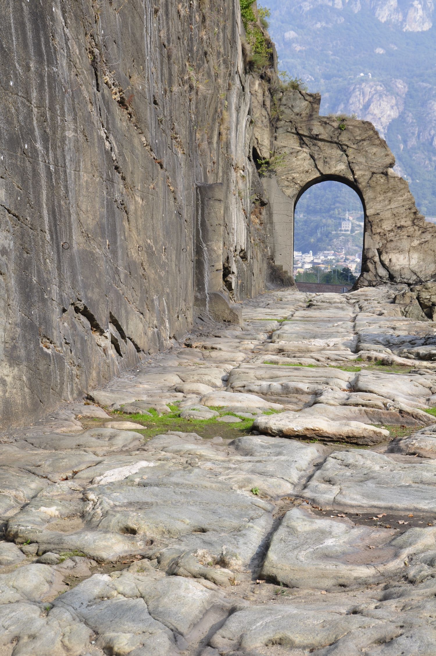 via-francigena-in-france-and-italy---images-Via_Francigena_in_France_and_Italy_-_images_(9).jpg