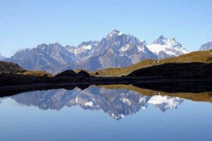 the-maderanertal---alpine-valley--in-switzerland-The_Maderanertal_is_an_Alpine_valley_of_the_canton_of_Uri_in_Central_Switzerland._I_(12).jpg