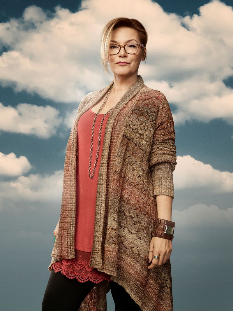 tv-series-big-sky-Interview_with_the_actress_Dedee_Pfeiffer,_'Big_Sky'_is_the_new_tv_series333.jpg