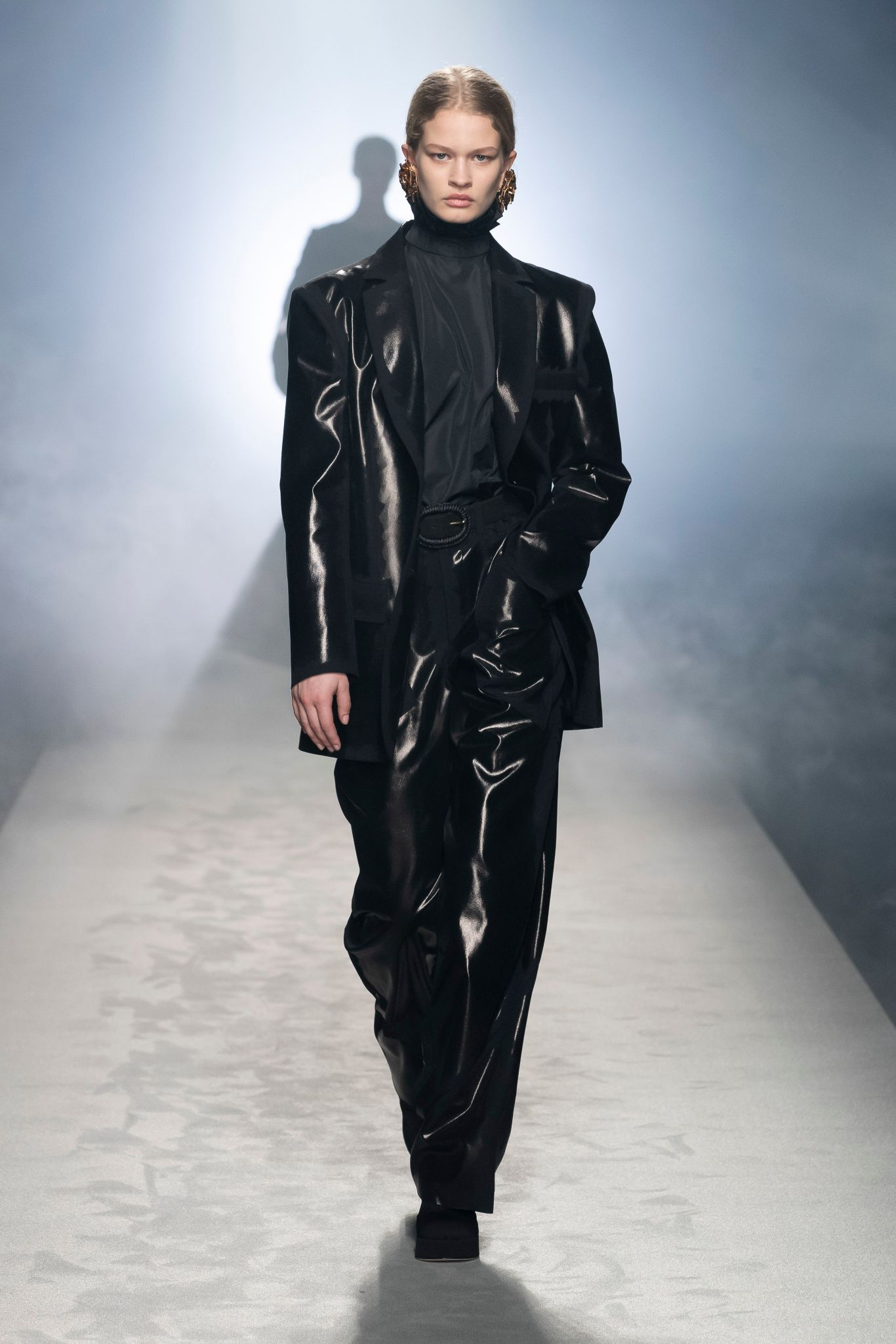 milan-fashion-week--alberta-ferretti-autumn-winter-2022-collection-milan-fashion-week--alberta-ferretti-autumn-winter-2022-collection_(19).jpg