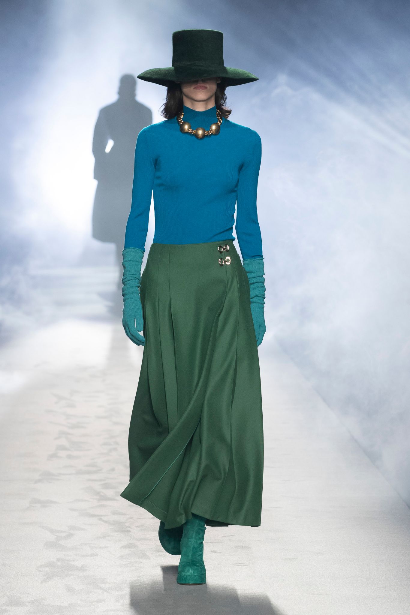 milan-fashion-week--alberta-ferretti-autumn-winter-2022-collection-milan-fashion-week--alberta-ferretti-autumn-winter-2022-collection_(24).jpg