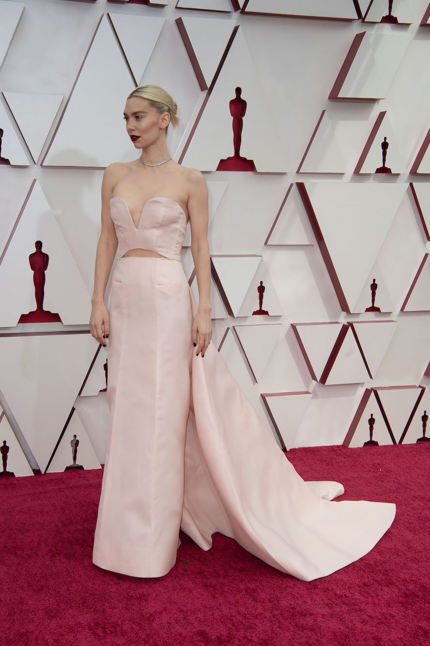 oscars-2021---academy-awards---red-carpet---images-93_AR_0644.jpeg