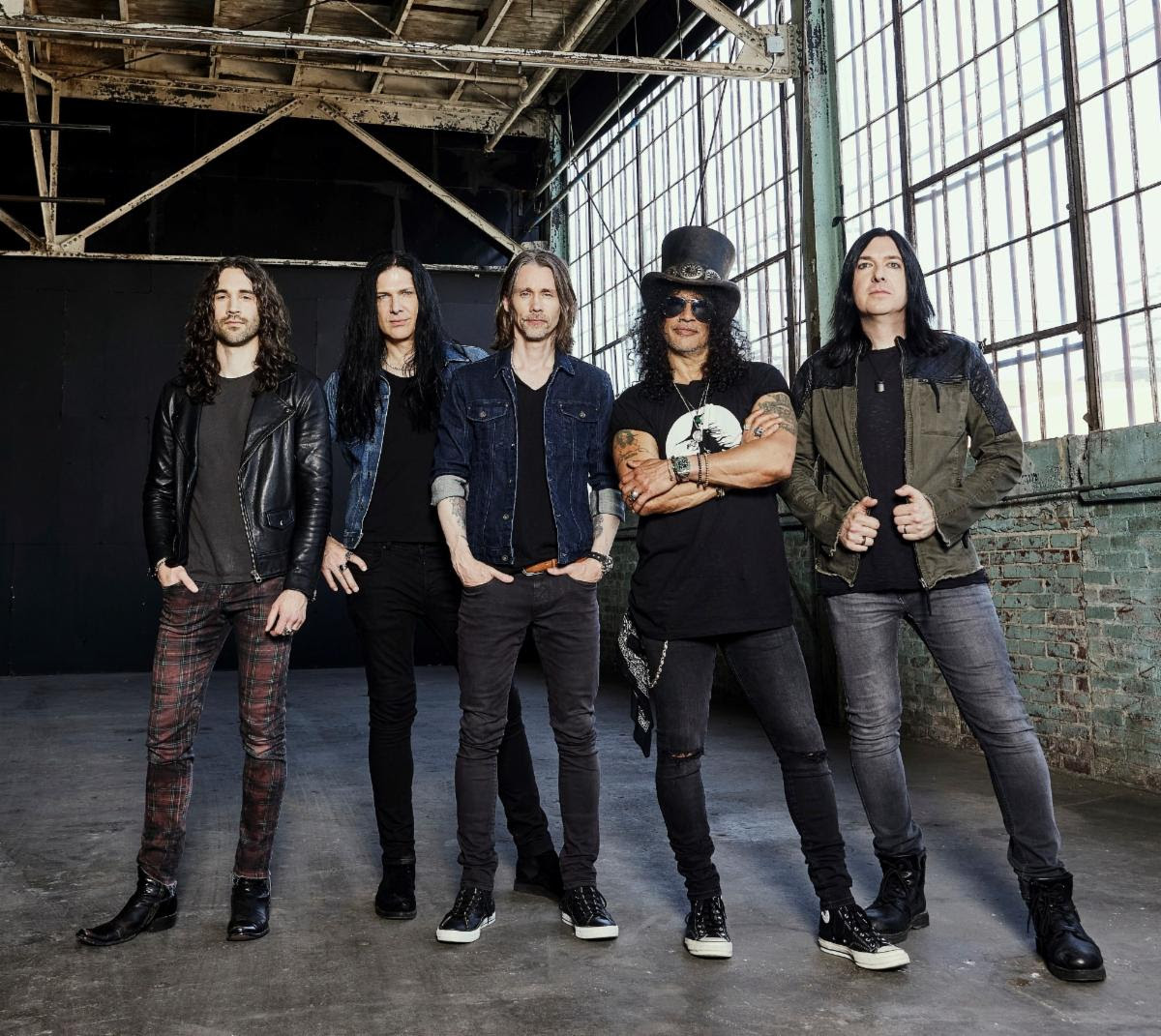 Album '4', interview with Slash and Miles Kennedy: 'That point where you wave the white flag'
