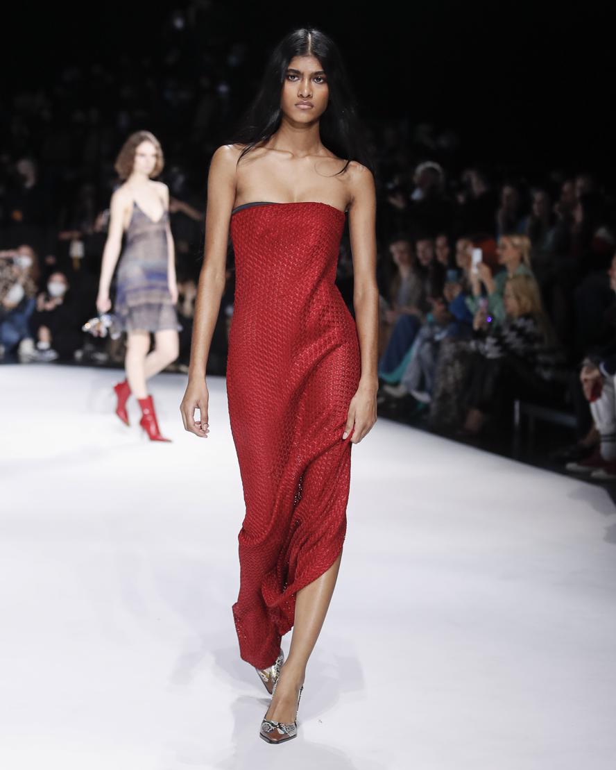 milan-fashion-week--missoni-fall-winter-2023-collection-milan-fashion-week--missoni-fall-winter-2023-collection_(30).jpg