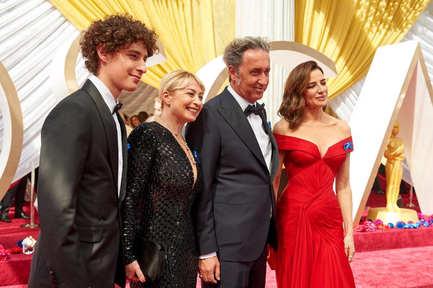 oscars-2022---academy-awards---red-carpet---images-Oscar®_nominee_Paolo_Sorrentino_and_guests_arrive_on_the_red_carpet_of_the_94th_Oscars®_at_the_Dolby_Theatre_at_the_Ovation_Hollywood_in_Los_Angeles,_CA,_on_Sunday,_March_27,_2022..jpg