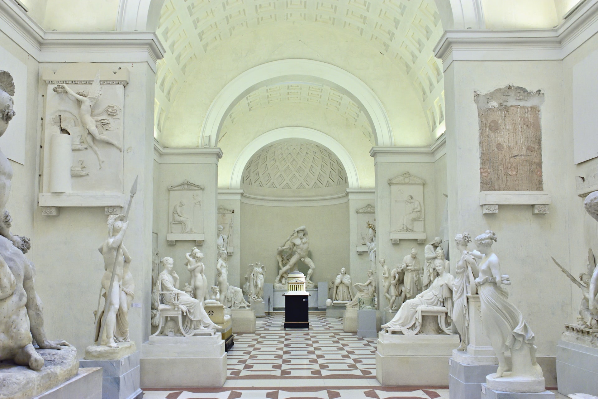 Museum_Gipsoteca_Antonio_Canova,_Via_Canova,_Possagno,_Province_of_Treviso,_Italy_matteo-maretto- unsplash