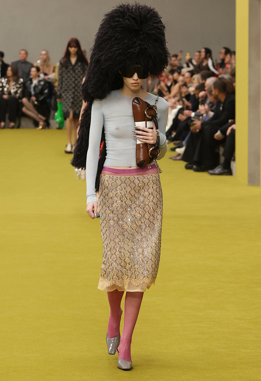 milan-fashion-week--gucci-autumn-winter-2023-2024-collection-milan-fashion-week--gucci-autumn-winter-2023-2024-collection_(19).jpg