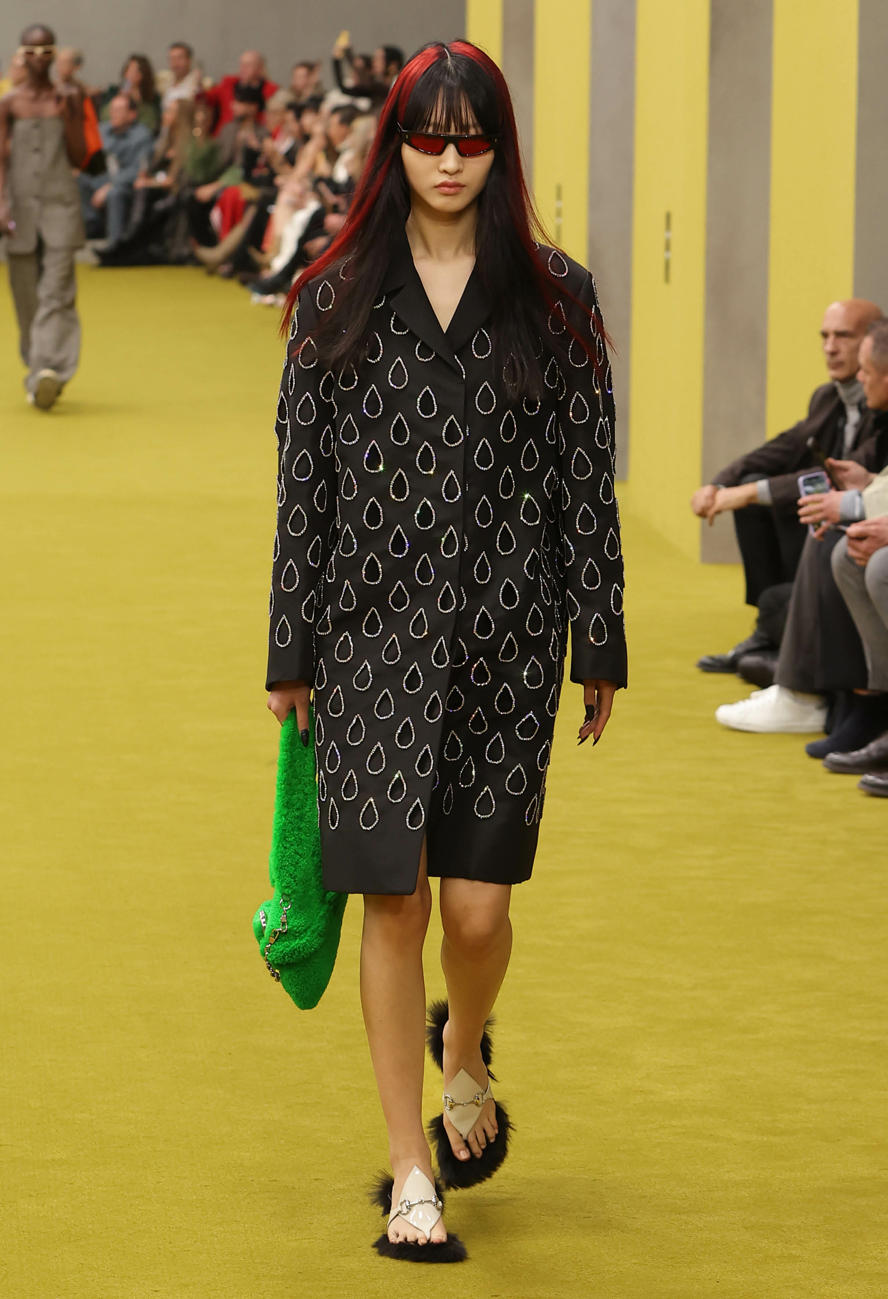 milan-fashion-week--gucci-autumn-winter-2023-2024-collection-milan-fashion-week--gucci-autumn-winter-2023-2024-collection_(22).jpg