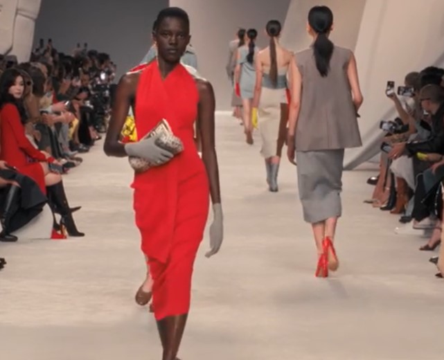 milan-fashion-week--fendi-spring-summer-2024-collection-Screenshot_2023-09-23_103526.jpg