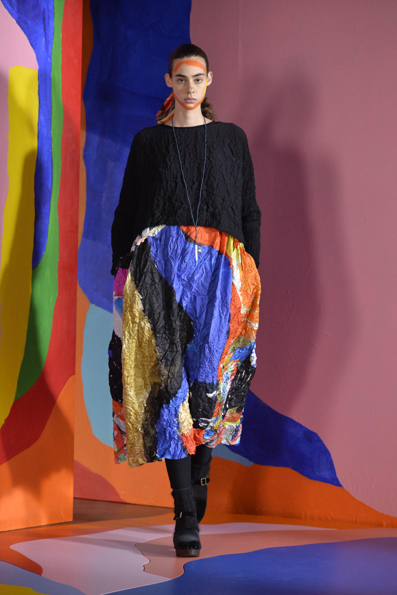 milan-fashion-week--daniela-gregis-fall-winter-2024-2025-collection-08...daniela_gregis...rosa_bianco_baldo...autunno_inverno_2024_2025.jpg