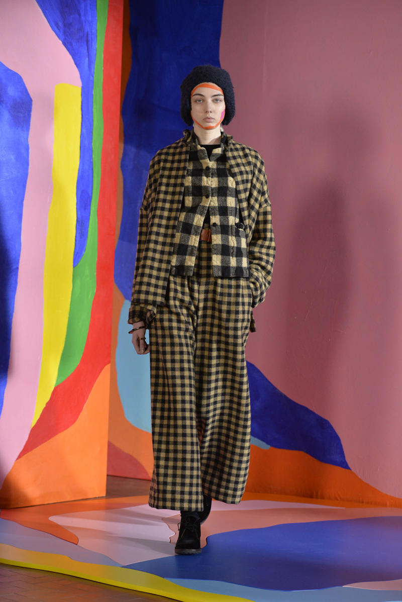 milan-fashion-week--daniela-gregis-fall-winter-2024-2025-collection-10...rosa_bianco_baldo...daniela_gregis...collezione_autunno_inverno_2024_2025.jpg