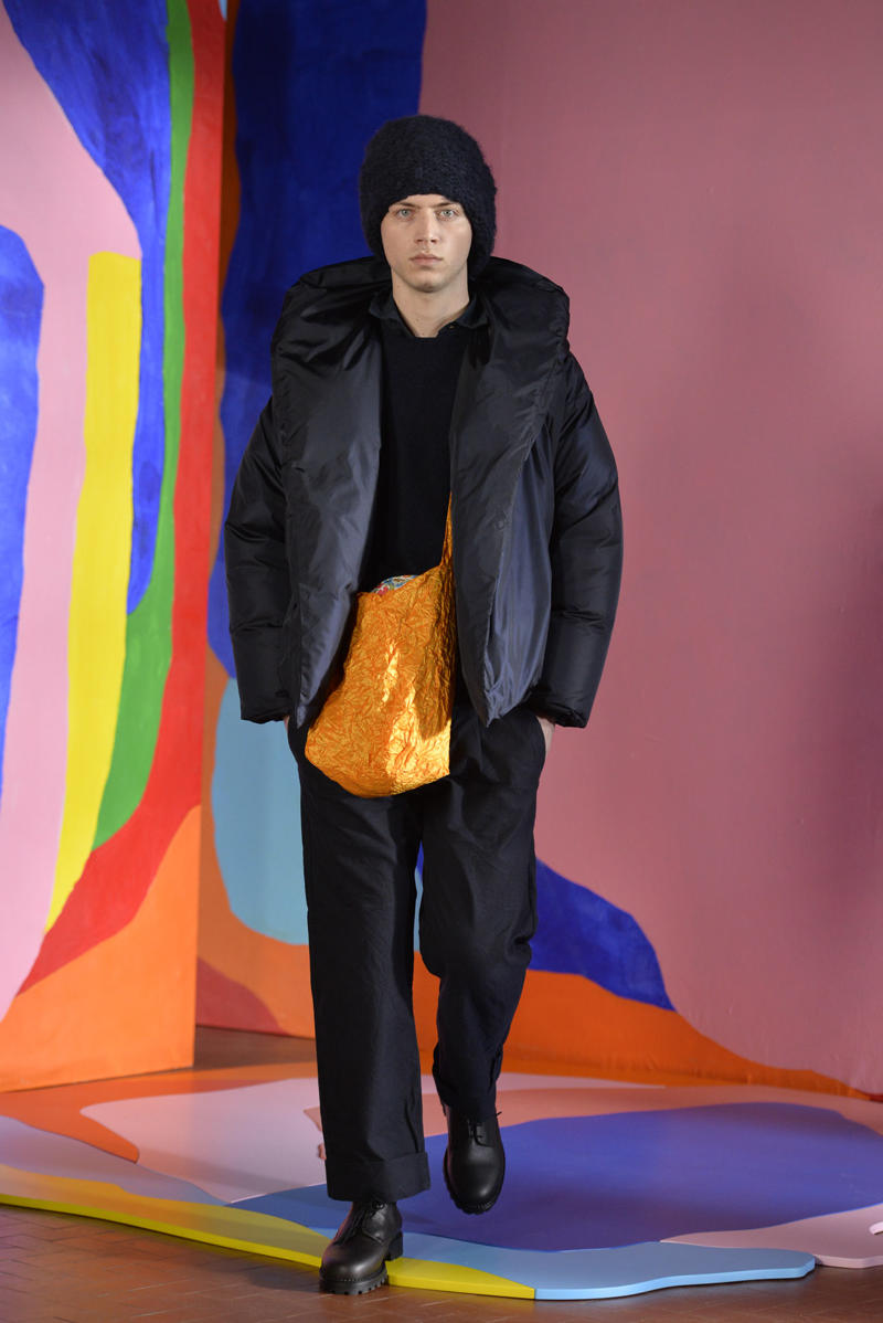 milan-fashion-week--daniela-gregis-fall-winter-2024-2025-collection-13...rosa_bianco_baldo...daniela_gregis...collezione_autunno_inverno_2024_2025.jpg