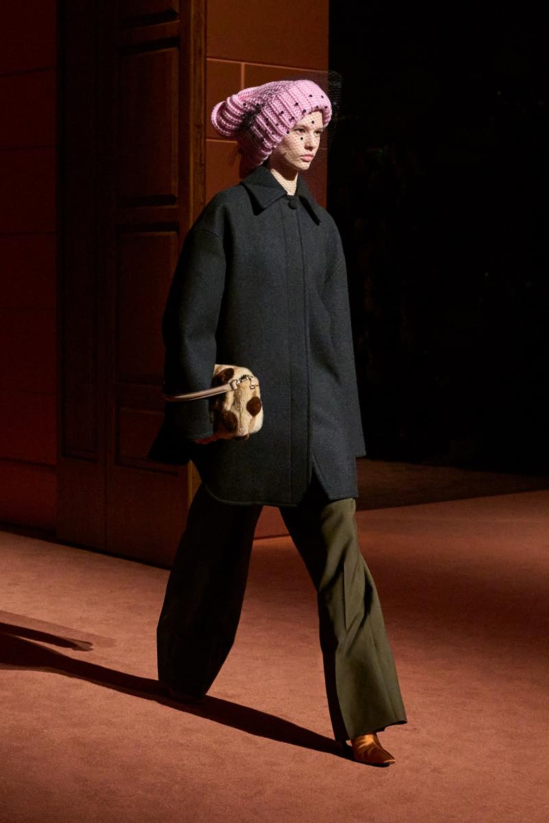milan-fashion-week--fendi-fall-winter-2025-2026-collection-FENDI_FW25_13.jpg