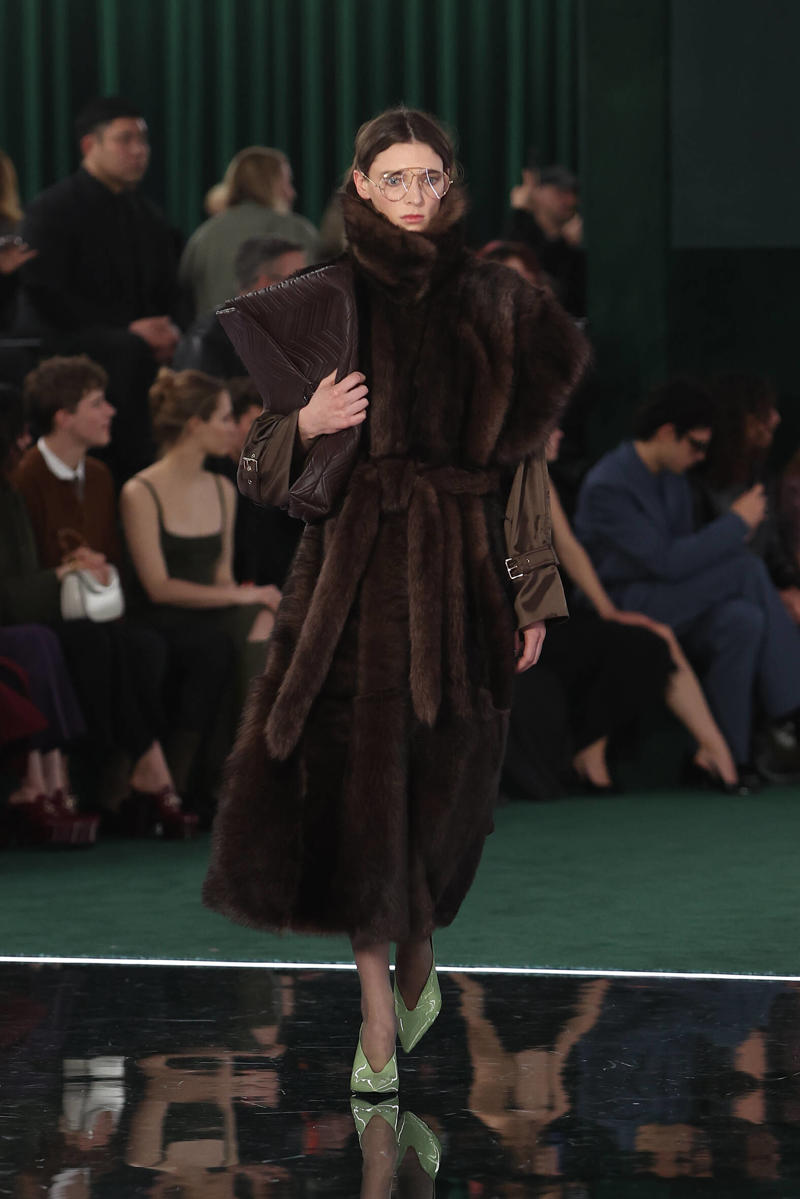 milan-fashion-week--gucci-fall-winter-2025-2026-collection-milan-fashion-week--gucci-fall-winter-2025-2026-collection_(11).jpg