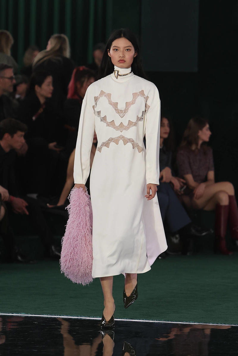 milan-fashion-week--gucci-fall-winter-2025-2026-collection-milan-fashion-week--gucci-fall-winter-2025-2026-collection_(16).jpg