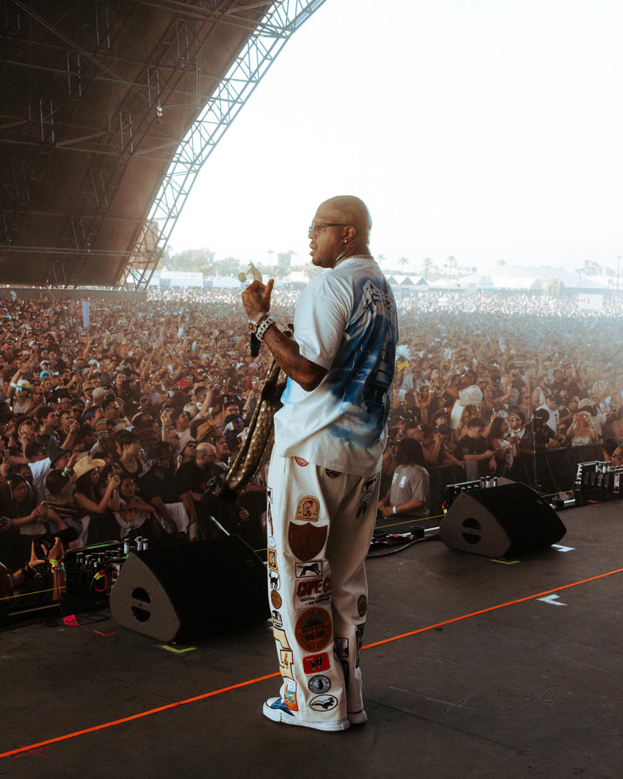 coachella-valley-music-and-arts-festival-2025--artists--images--photos--performance---images-Coachella25_W1_Fri_J_Bajsel_006116.jpg