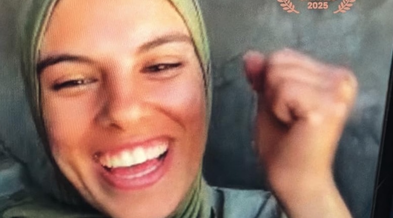 Movie Put Your Soul on Your Hand and Walk: interview with director Sepideh Farsi